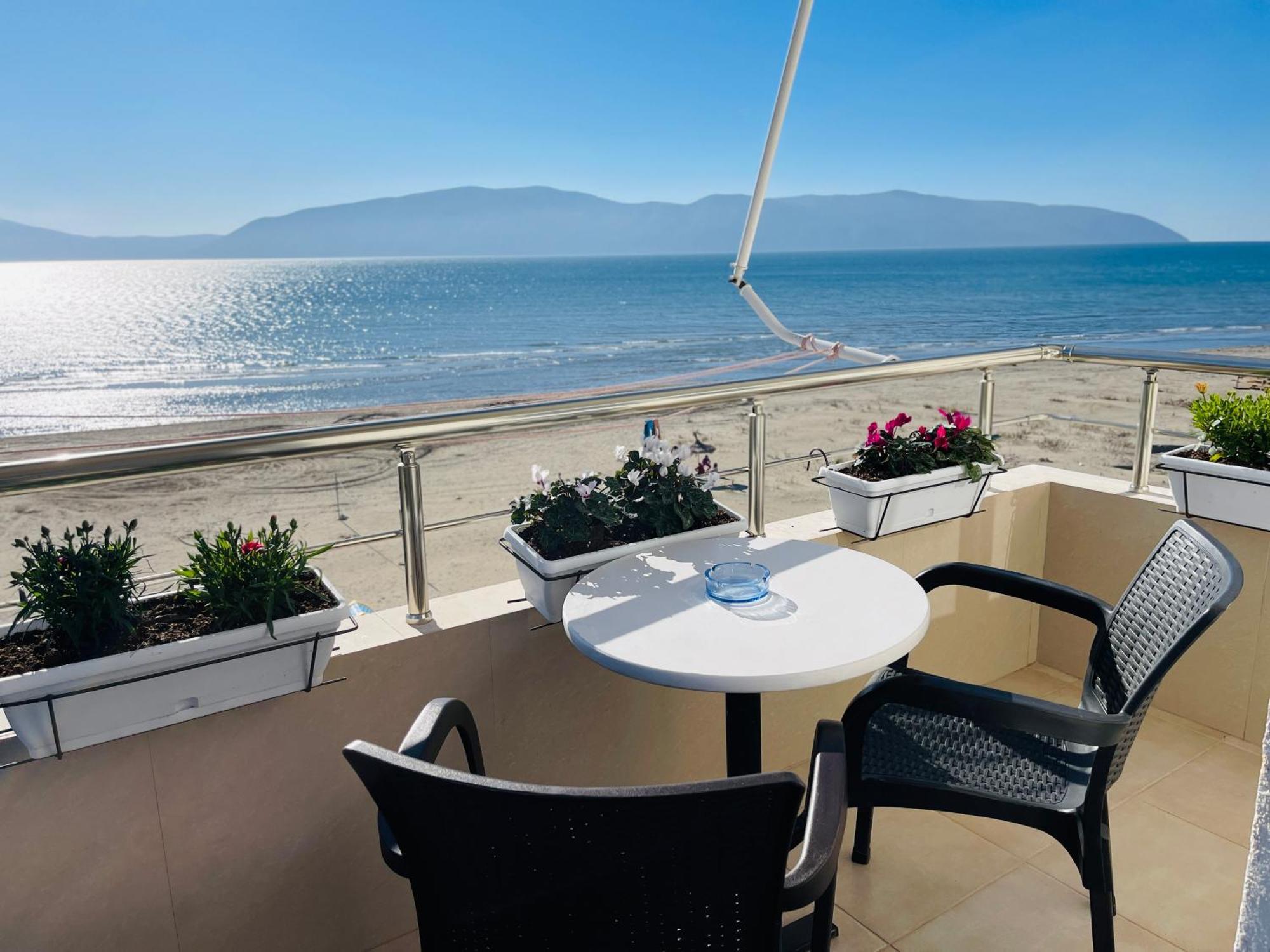 Seaview Apartments Rental Vlore Bagian luar foto